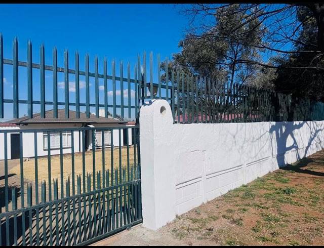 3 BEDROOM HOUSE FOR SALE IN WYCHWOOD